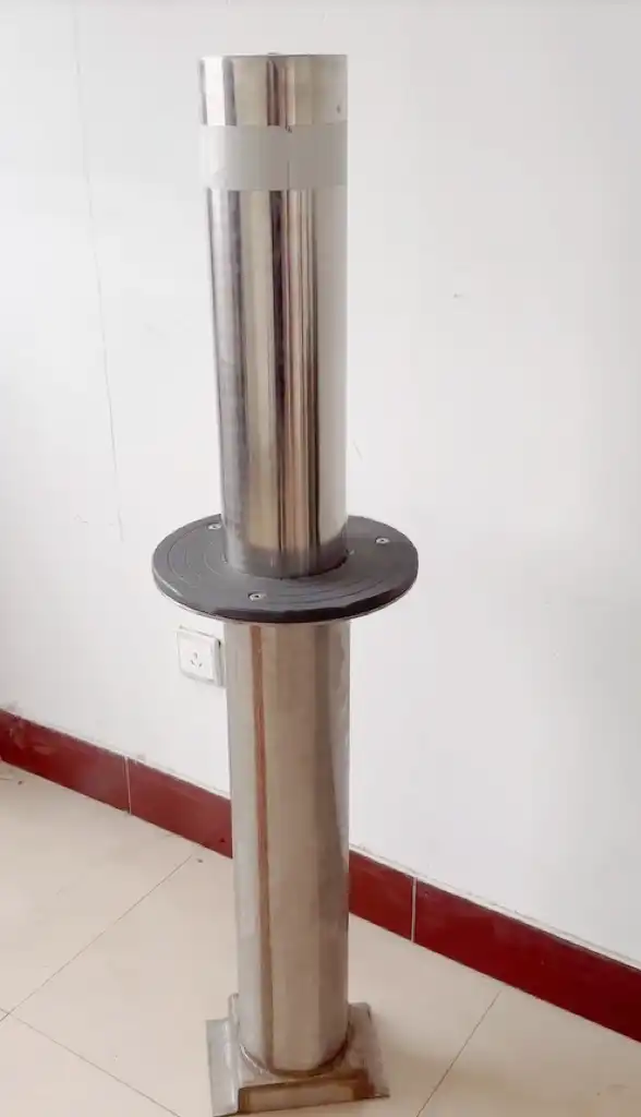 What are the advantages of hydraulic rising bollards?